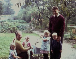 2-familie-finken-mit-baby-gudrun